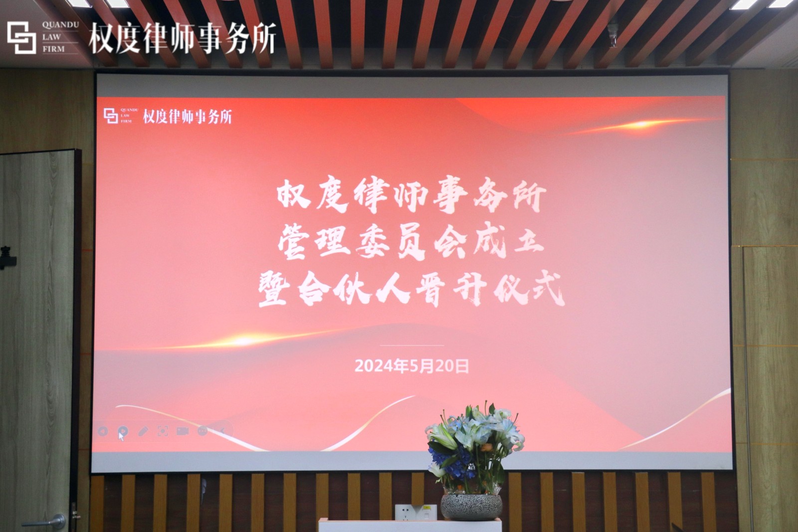 1e3cfb96d2bb16e97a9c37ed9b7c4d6.jpg 1e3cfb96d2bb16e97a9c37ed9b7c4d6.jpg
