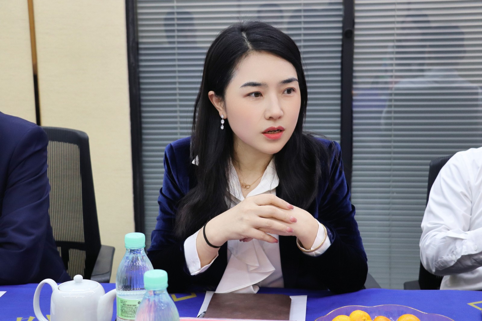 retouch_2025121716220864.jpg retouch_2025121716220864.jpg