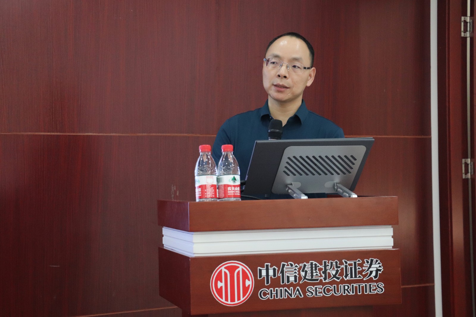 retouch_2026011521242518.jpg retouch_2026011521242518.jpg