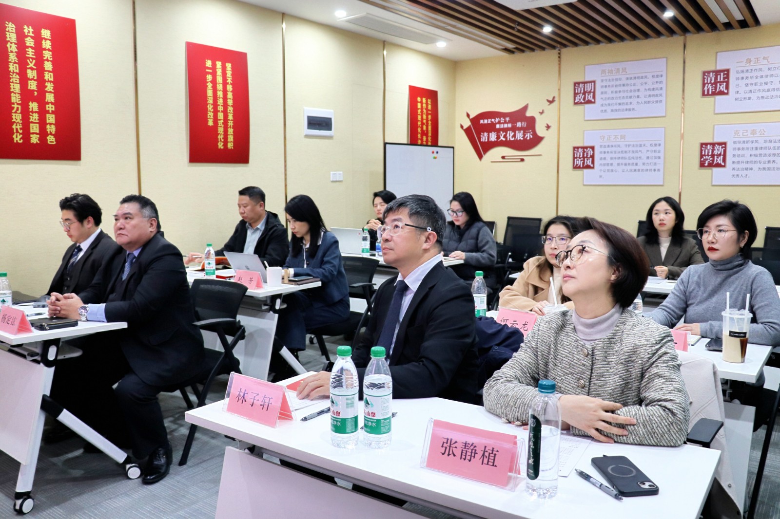 retouch_2026011615122354.jpg retouch_2026011615122354.jpg