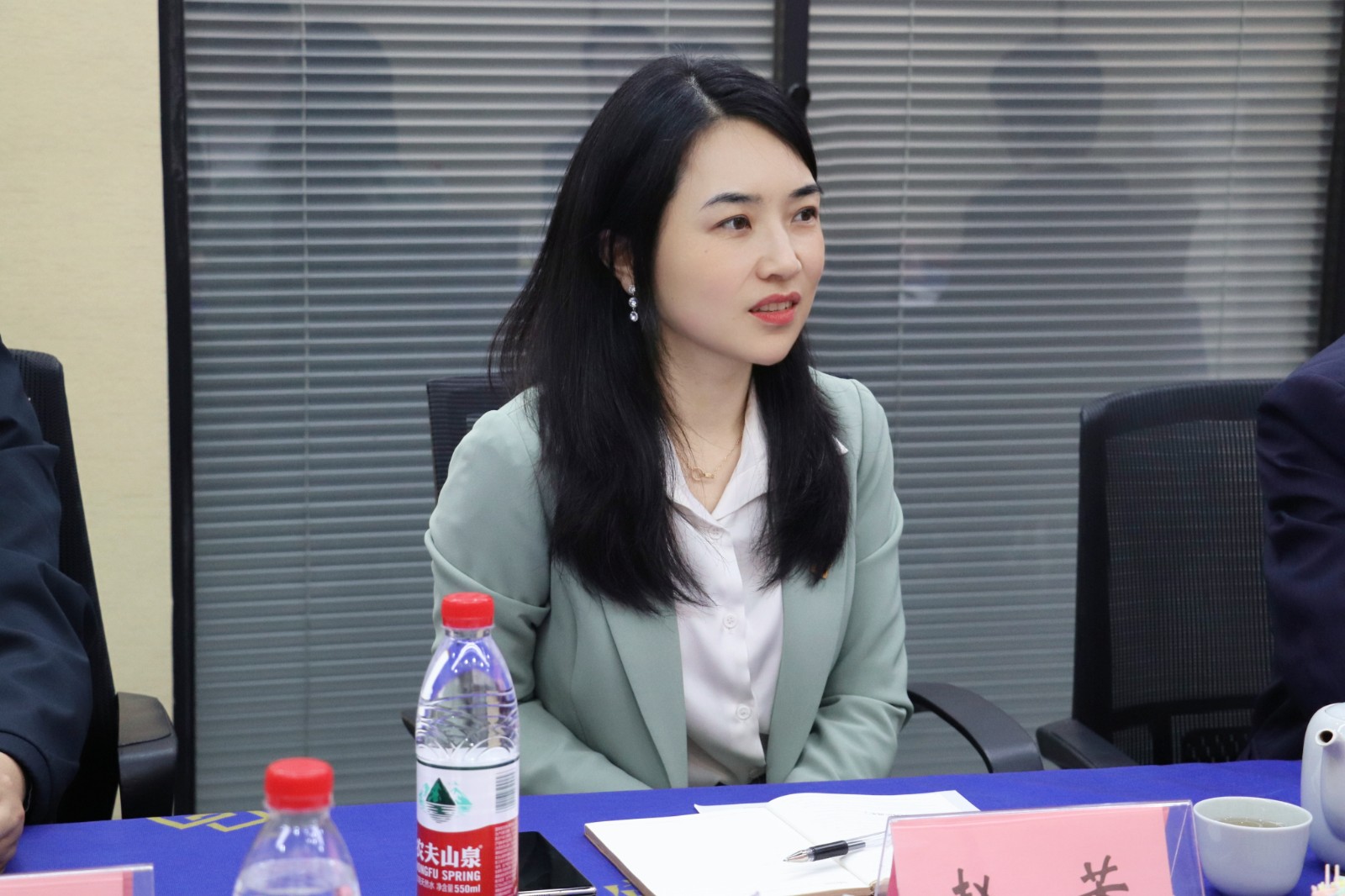 retouch_2026041516502826.jpg retouch_2026041516502826.jpg